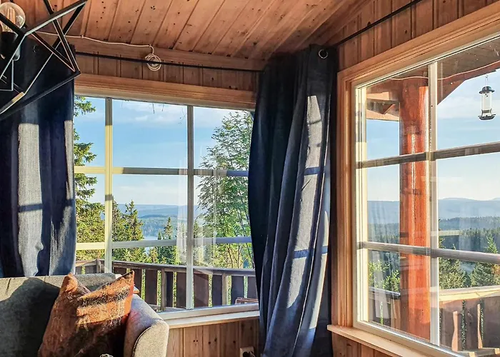 3 Bedroom Awesome In * Svingvoll
